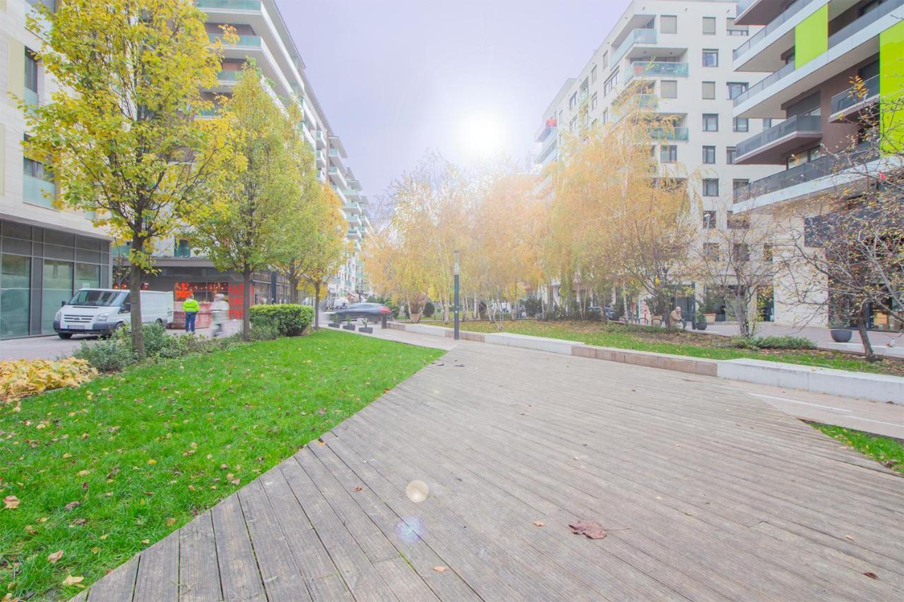 Corvin Modern Two Bedroom Apartment Free Parking Budapest Exterior photo