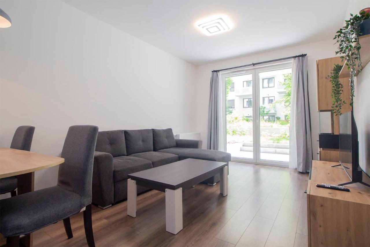 Corvin Modern Two Bedroom Apartment Free Parking Budapest Exterior photo