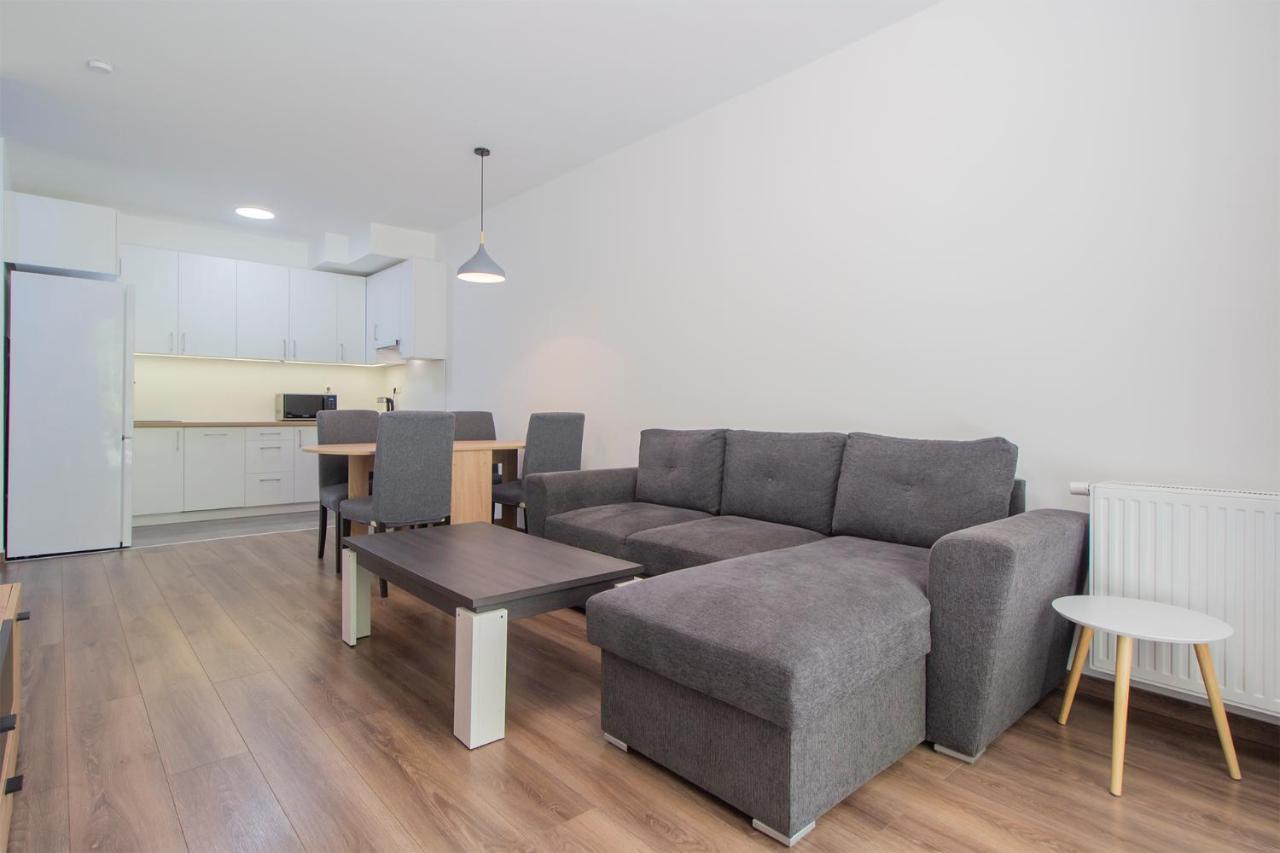 Corvin Modern Two Bedroom Apartment Free Parking Budapest Exterior photo